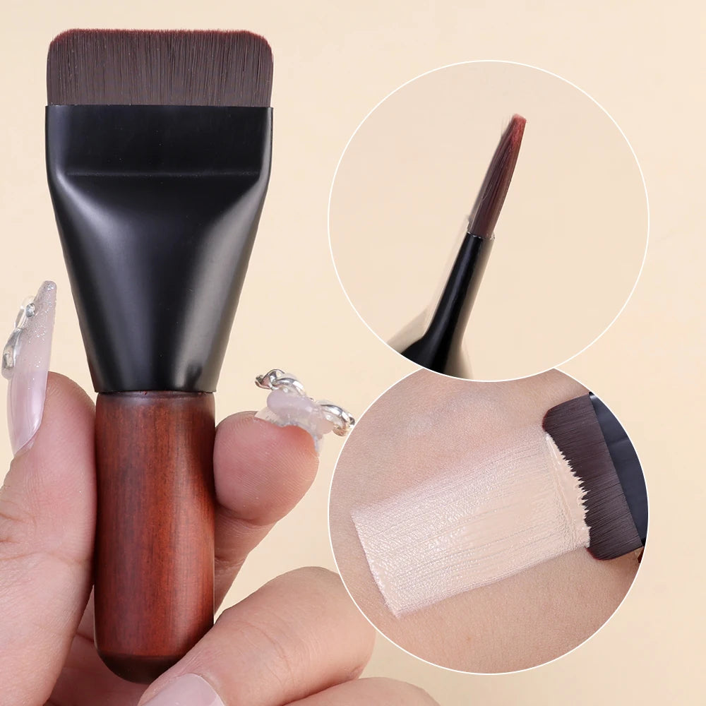 Pinceau Fond de Teint Mini